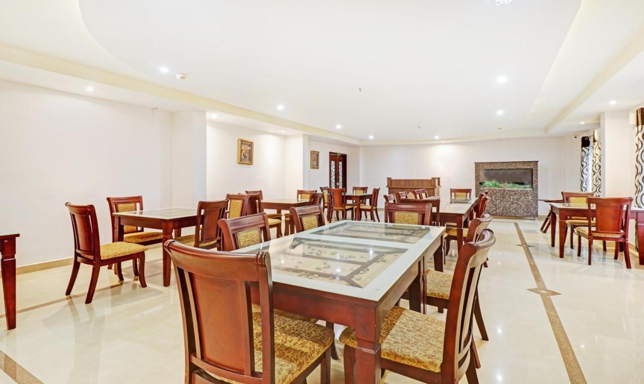 Treebo Symphony Hotels And Resorts Angamally Kizhake Chalakudi ภายนอก รูปภาพ